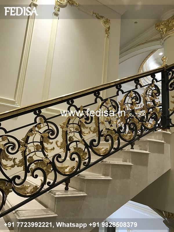 Classic Spiral Steps Design Spiral Steps Design Balcony Wooden Grill Design