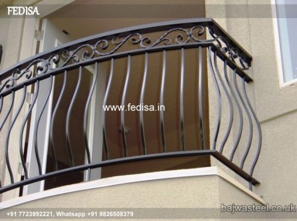 Classic Contemporary Staircase Square Staircase Design Cement Ki Railing Design