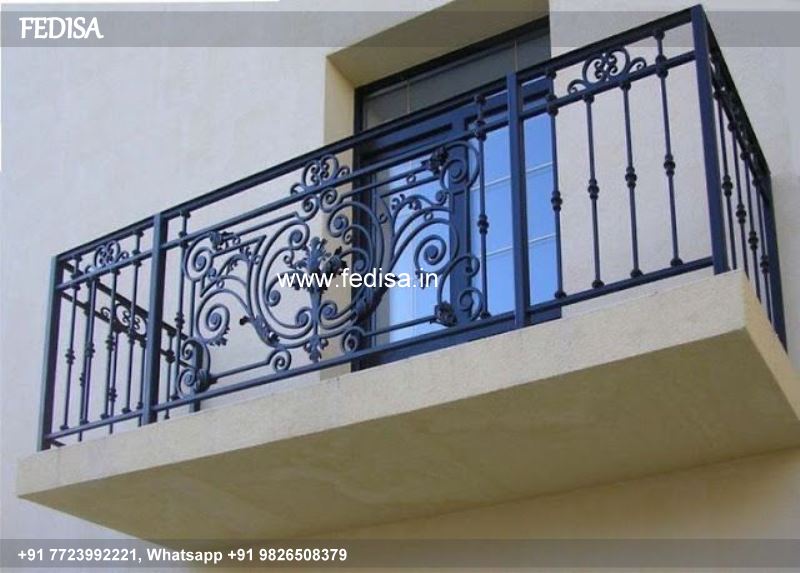 Luxury Winder Stairs Design Stair Design For 10 Foot Ceiling House Design With Stairs In Front