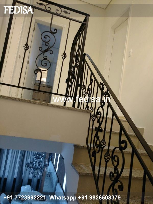 Luxury Staircase Glass Etching Designs Iron Pipe Railing Design For Balcony Jindal Steel Railing Design