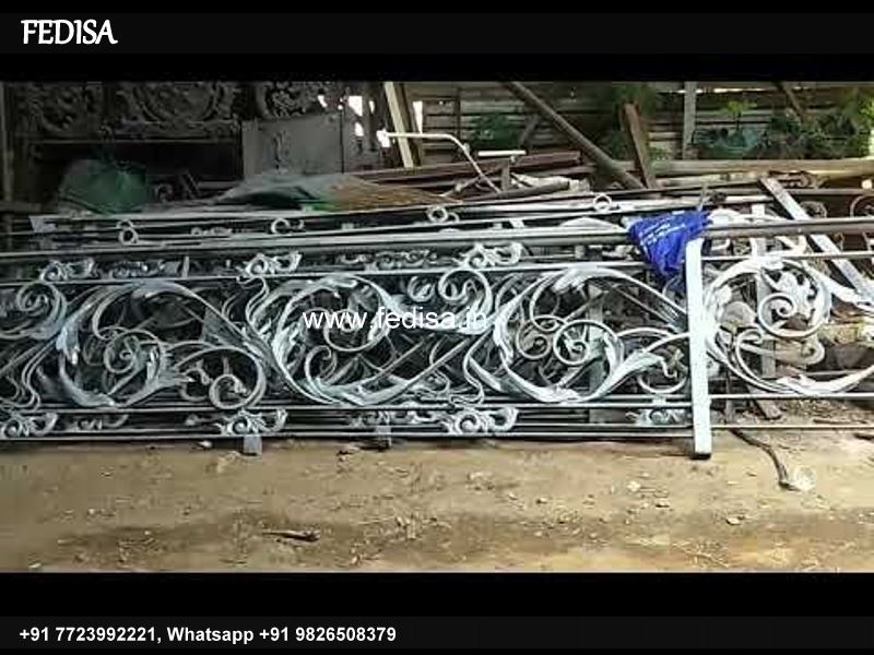 Luxury Stairs Molding Design Mirror Railing Design Le Corbusier Stairs