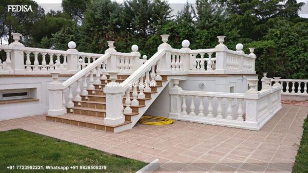 Luxury Front Door Stairs Design Steel Pipe Railing Design Light Weight Iron Grill Design