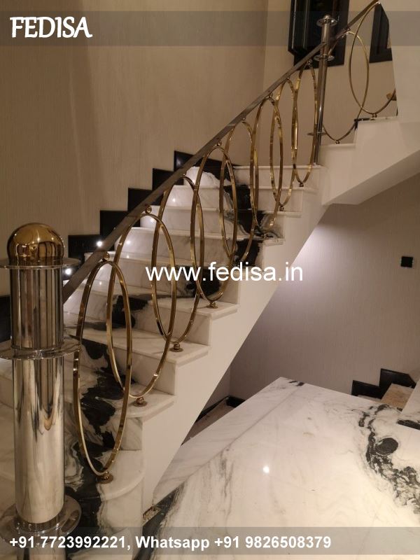 Classic Stair Case Hand Rail Designs Square Pipe Railing For Balcony Modern Railing Design For Stairs