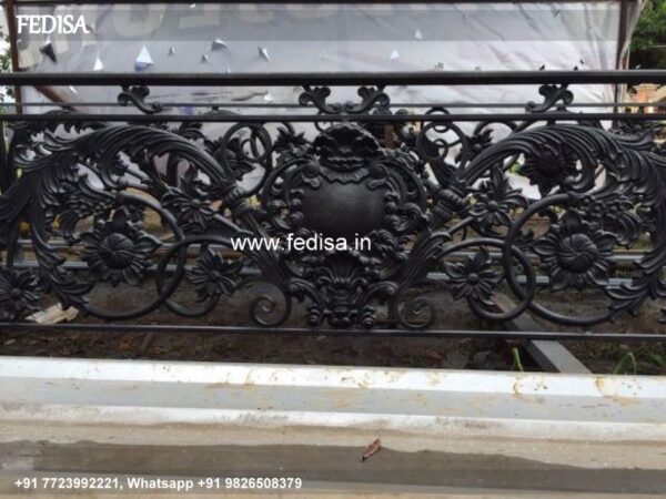 Classic Modern Metal Stair Railing Square Tube Railing Design Modern Staircase Cost