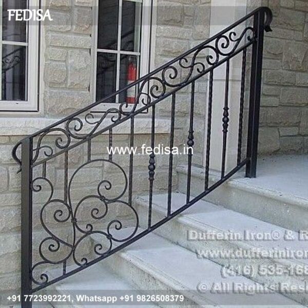 Classic New Staircase Design Grill Modern Iron Railing Design For Balcony Simple Railing Design Steel