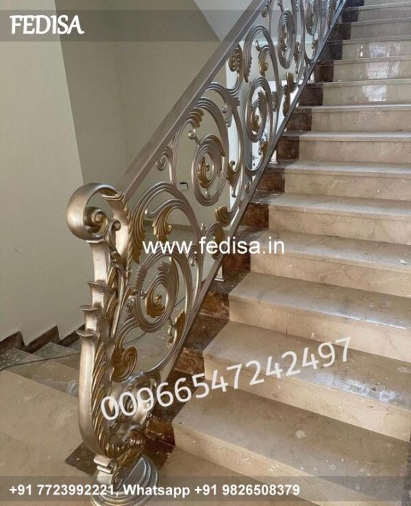 Classic Pop Design For Stairs Roof Aluminum Stairs Railing Design Single Grill Gate