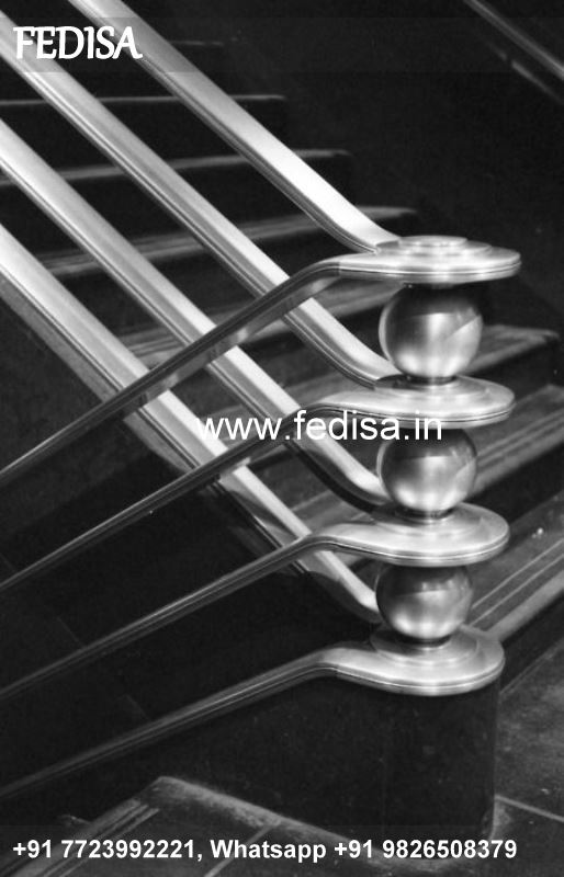 Classic Designs Of Stairs Outside House Round Pipe Railing Design Stairs Railing Designs In Steel And Wood