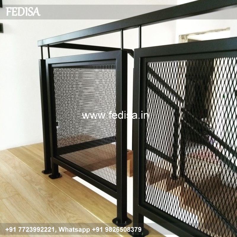 Classic Jeene Ki Railing Ka Design Spindle Designs For Staircases Stairs Wooden Grill Design