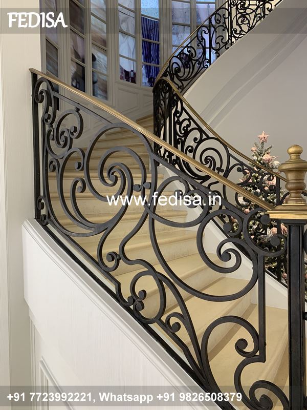Luxury Staircase Railing Design Stainless Steel Loha Grill Color Stainless Steel Balcony Railing Design With Glass
