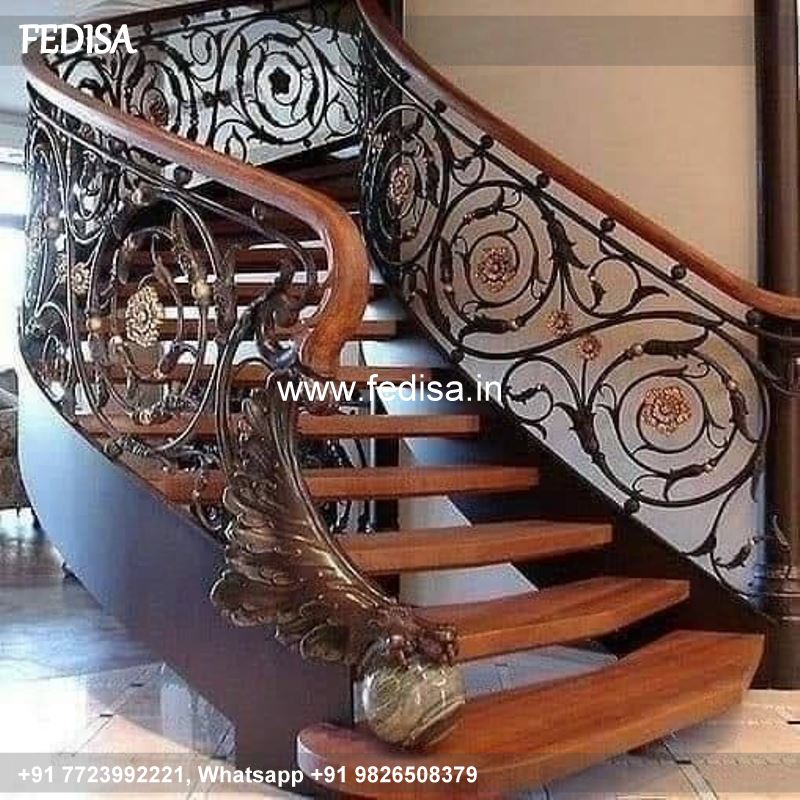 Classic Simple Railing Design For Stairs Lohe Ki Window Ka Design Staircase Design Granite Steps
