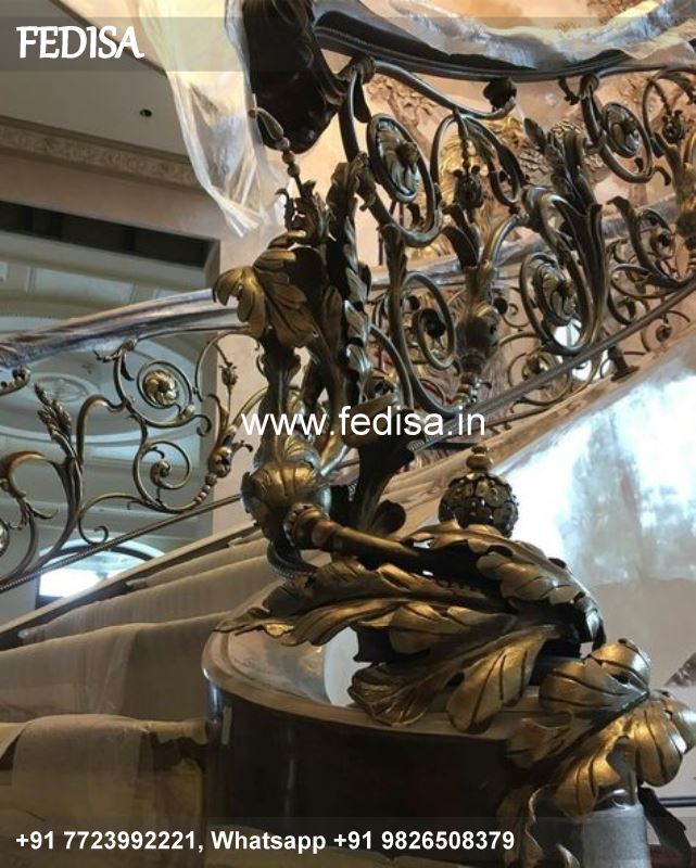 Classic Designer Staircases Grill Design Pipe Steel Railing For Round Balcony