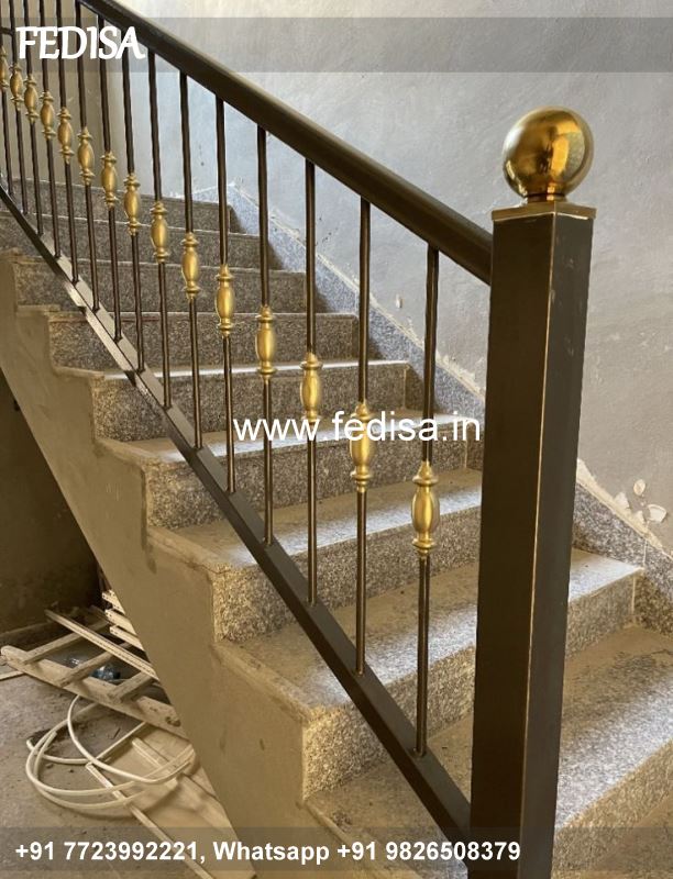 Classic Iron Ladder Design Grill Design Steel Window Tafan Glass Railing Design