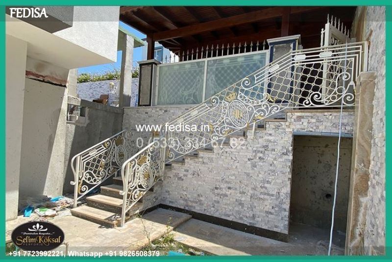 Classic Staircase Design Outside The House Mausoleum Grills Design Terrace Design Ladder