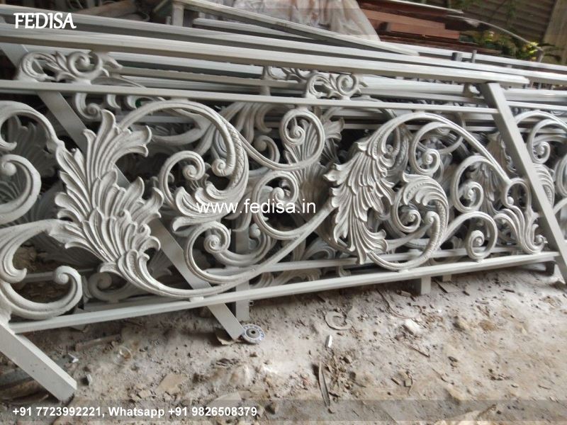 Classic Staircase Color Design Iron Simple Grill Design Iron Window Design For Home