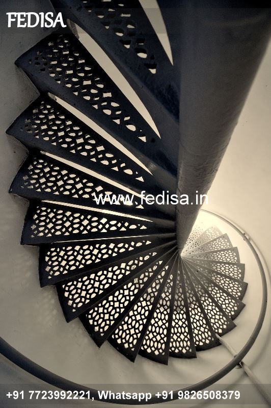 Classic House Entrance Stairs Design Janalar Grill Er Design Modern Balcony Glass Railing