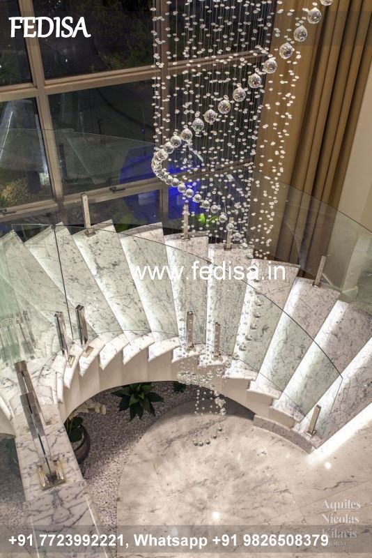 Classic Duplex House Staircase Wall Design Iron Window Simple Design Staircase Landing Design