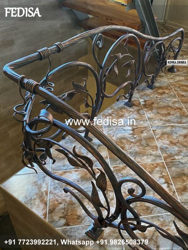 Classic Modern Staircase L Shape Grill Design L Shaped Staircase Design