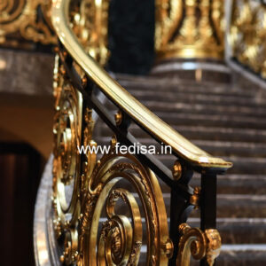 Modern Balcony Design With Glass Railings No-33929