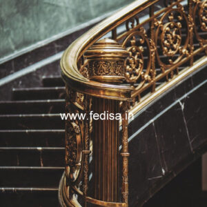 Modern Balcony Design With Stylish Railings No-34323