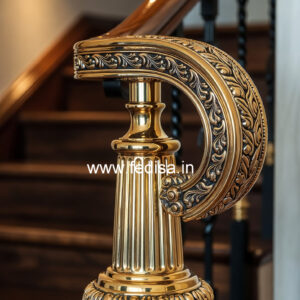 Elegant Balcony Design Ideas With Railings No-34978