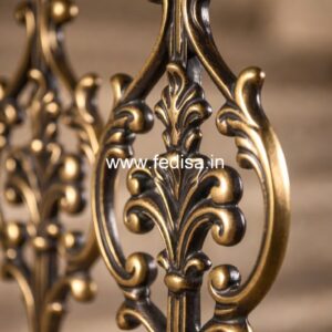 Creative Balcony Decor With Railings No-39787