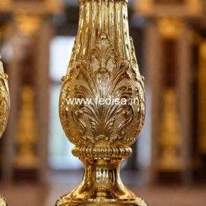 Stylish Balcony Design Ideas With Steel Railings For Homes No-39970