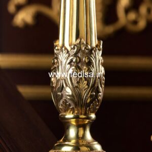 Modern Balcony Design With Glass Railings No-40725