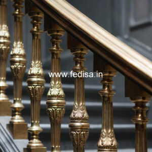 Modern Balcony Design With Stylish Railings India No-28032