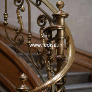 Modern Exterior Balcony Designs With Railings No-30174