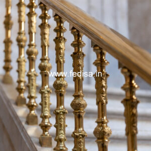 Modern Balcony Design With Glass Railings No-30531