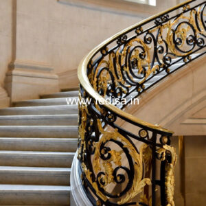 Modern Balcony Design With Stylish Railings No-25462