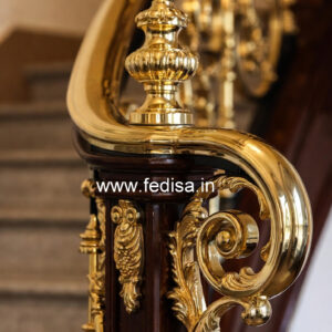 Modern Balcony Design With Stylish Railings No-18666
