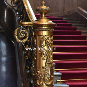 Modern Staircase Design With Stylish Railings No-22011